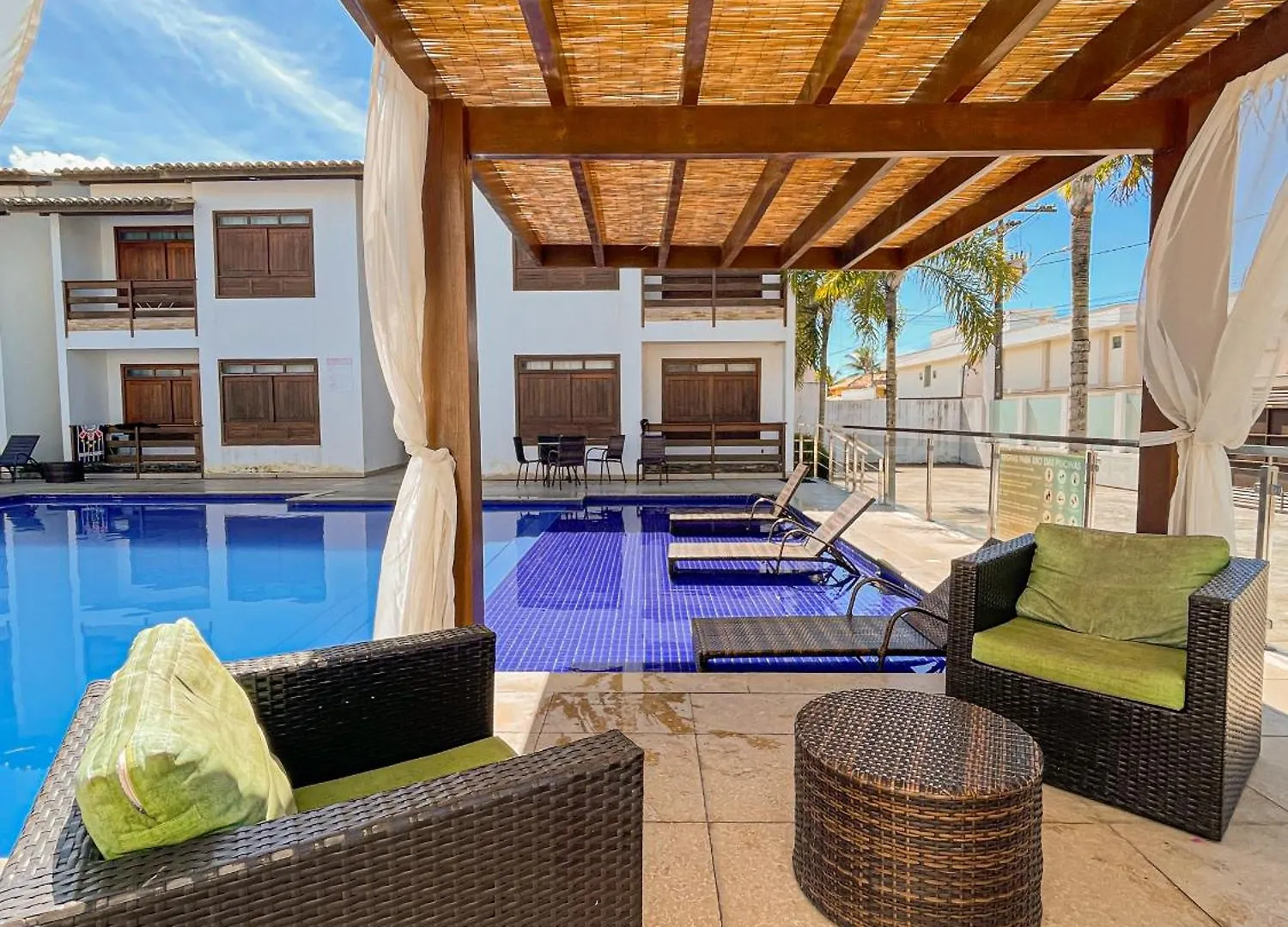 Hotel Encantos De Itaperapua 포르투세구로