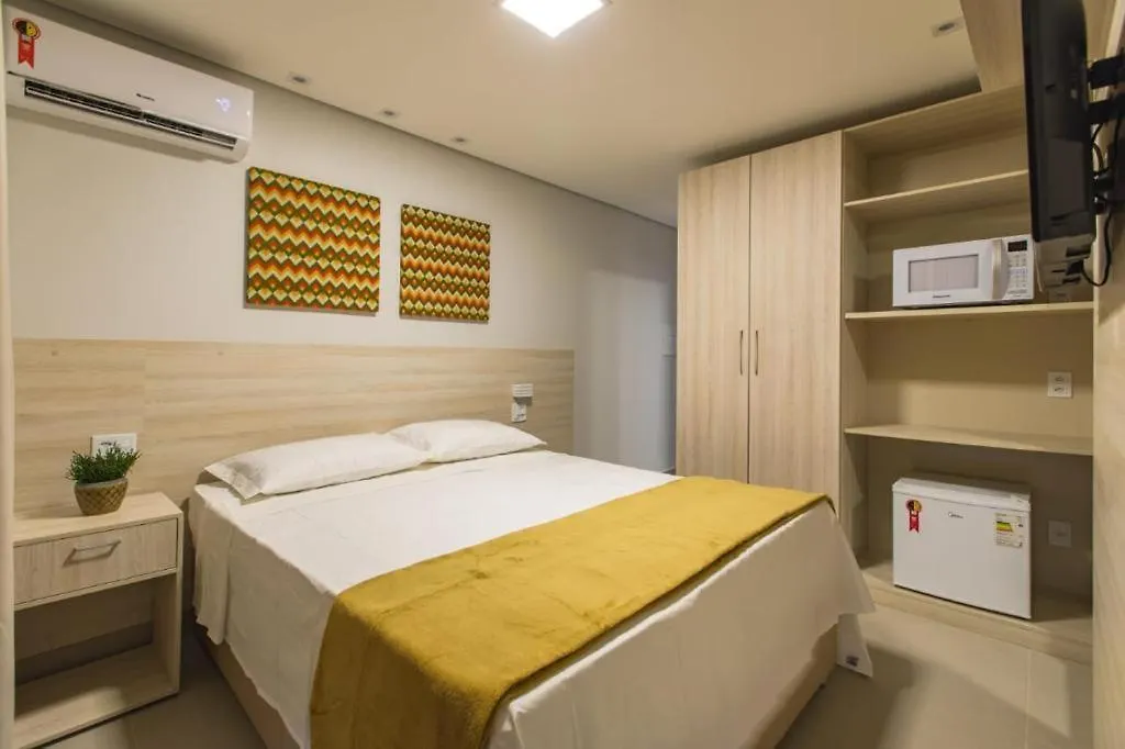 Hotel Encantos De Itaperapua Porto Seguro 3*,